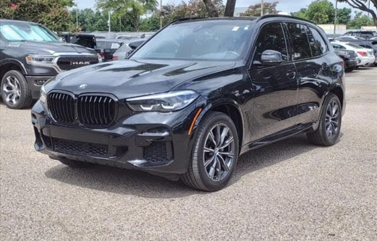 BMW X5 — photo 4 of 9