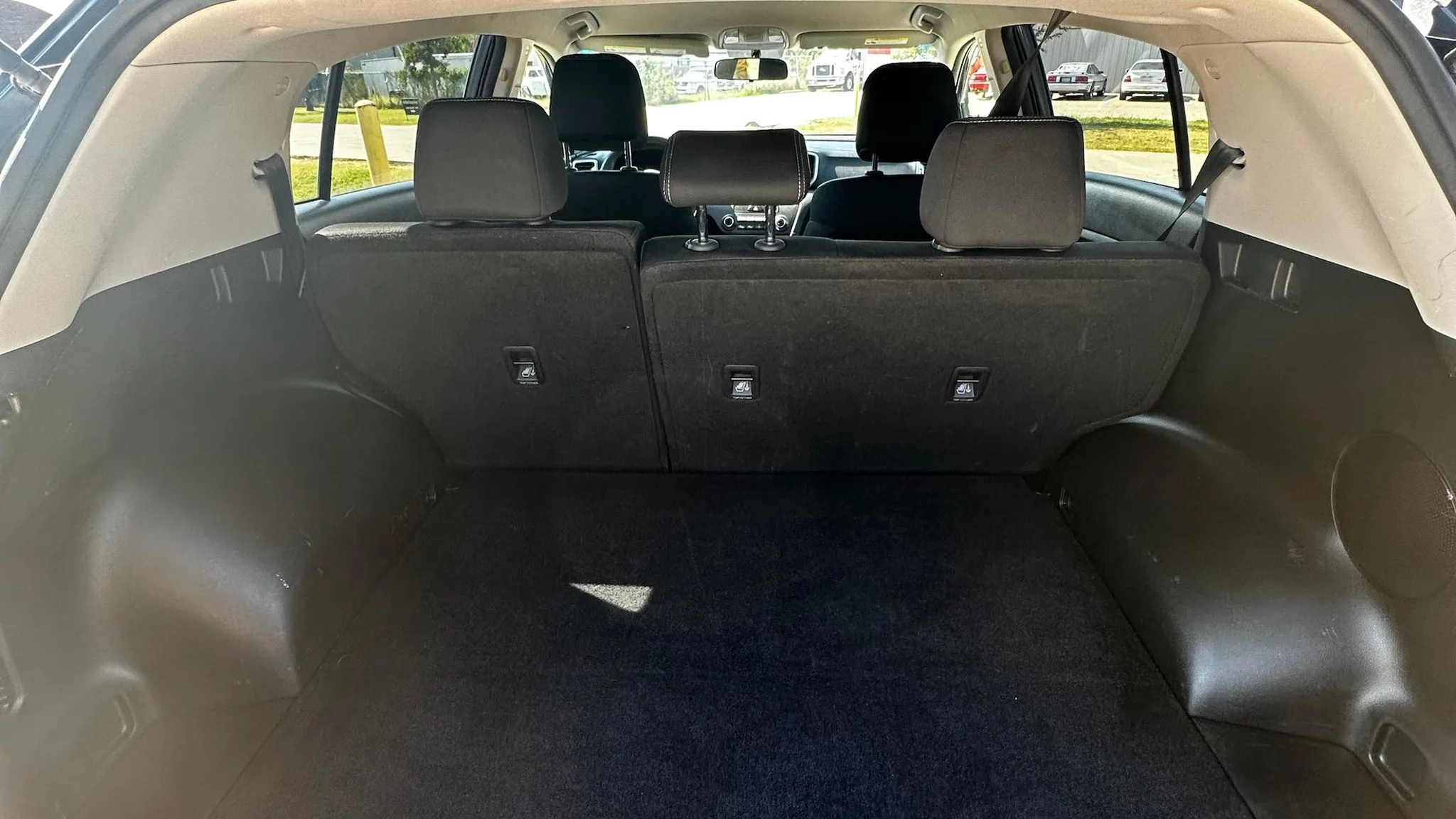 Kia Sportage — photo 18 of 18