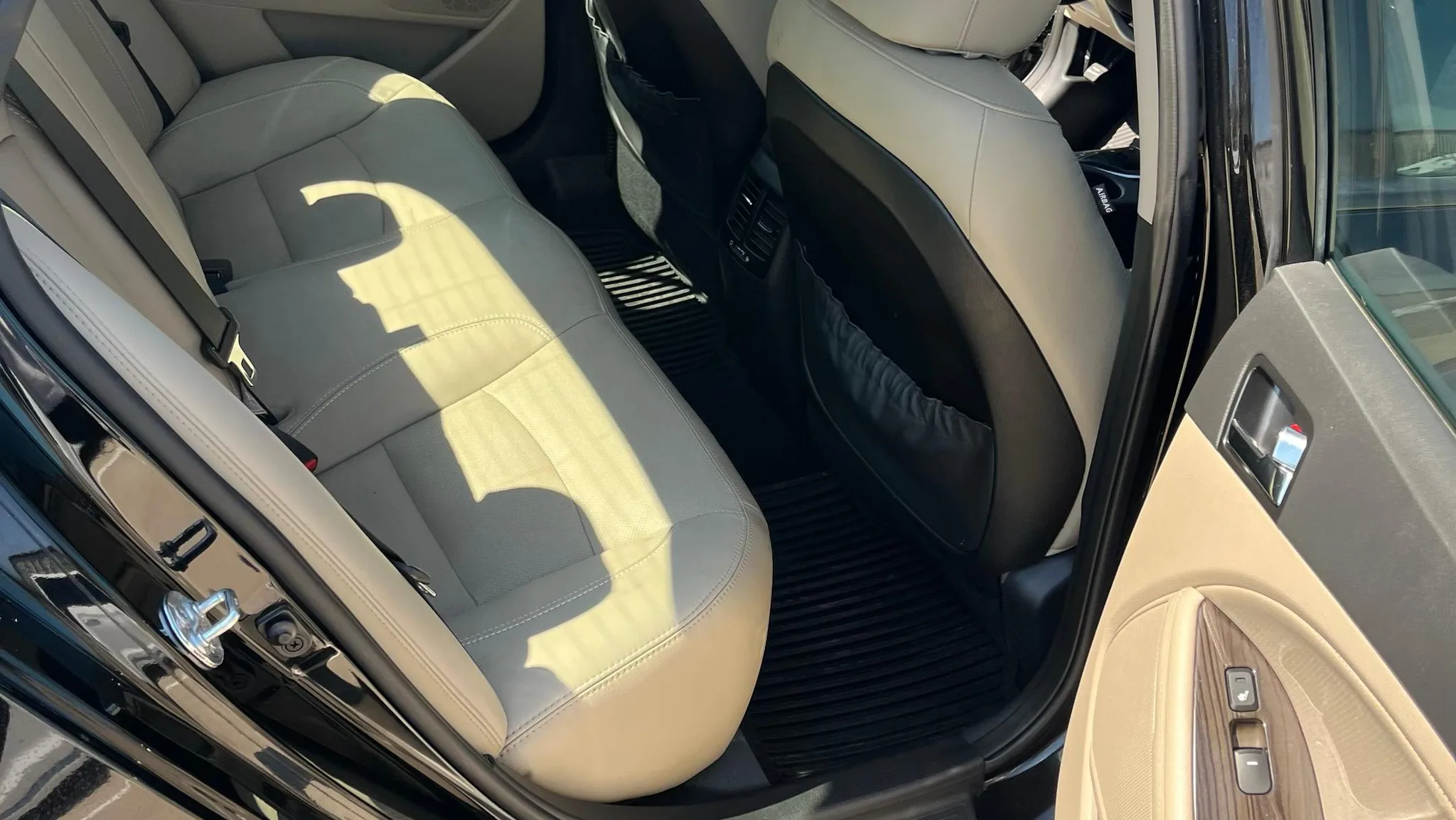 Kia Optima — photo 11 of 13