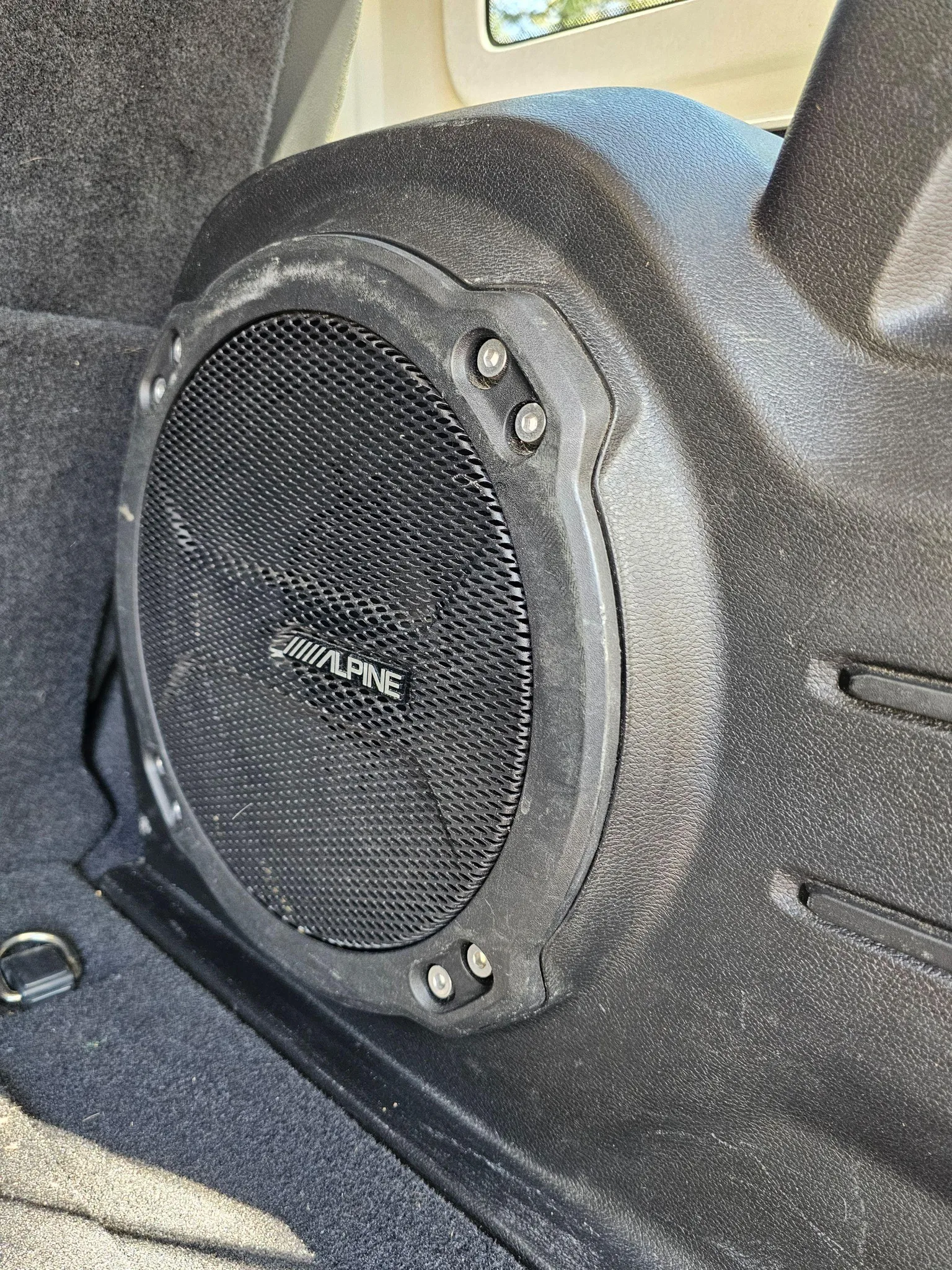 Jeep Wrangler Unlimited — photo 15 of 20