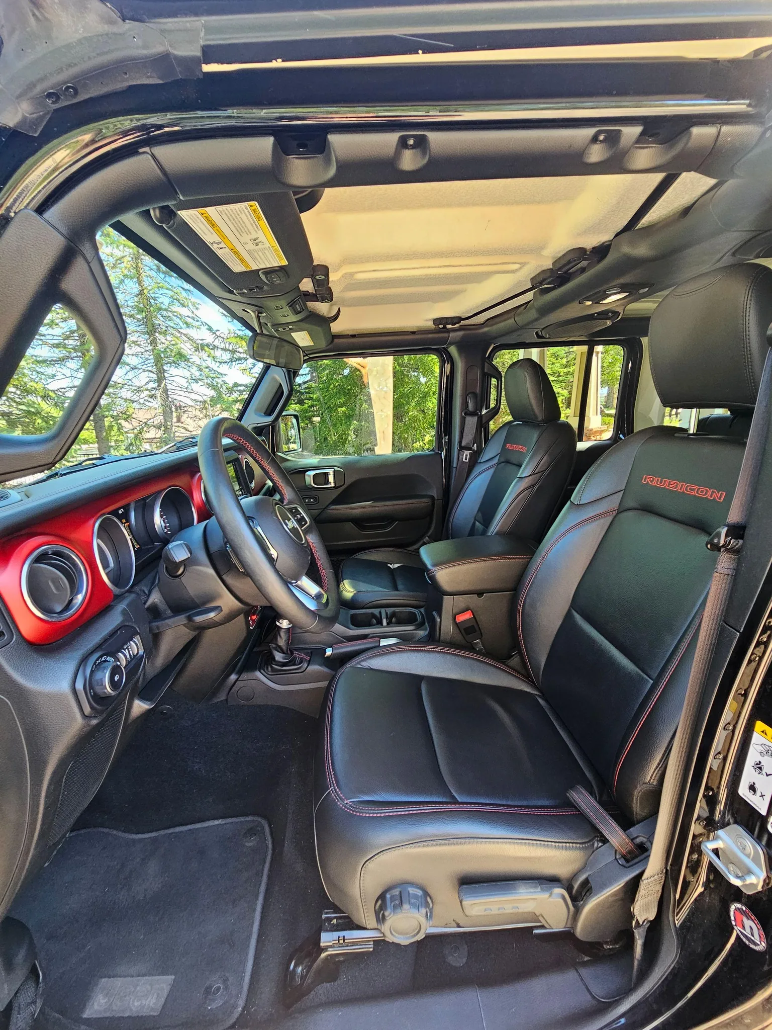 Jeep Wrangler Unlimited — photo 7 of 20