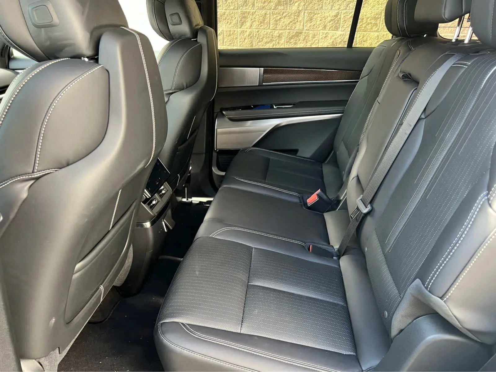 Cadillac VISTIQ — photo 5 of 12
