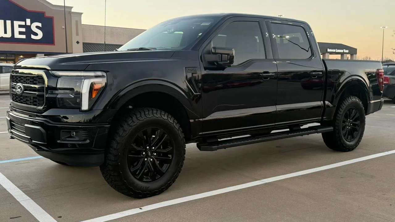 Ford F-150 — photo 2 of 3