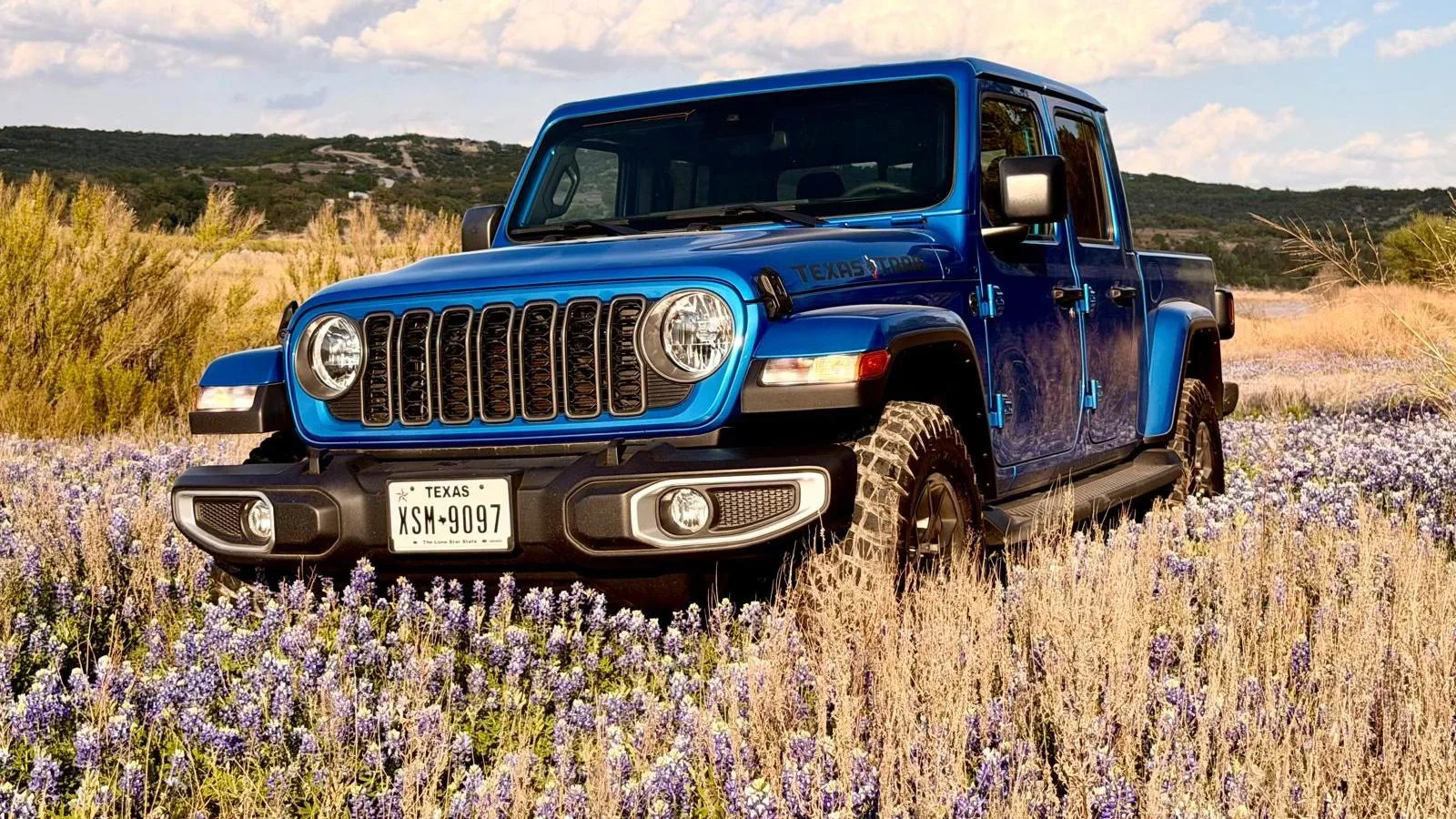 Jeep Gladiator — photo 13 of 13