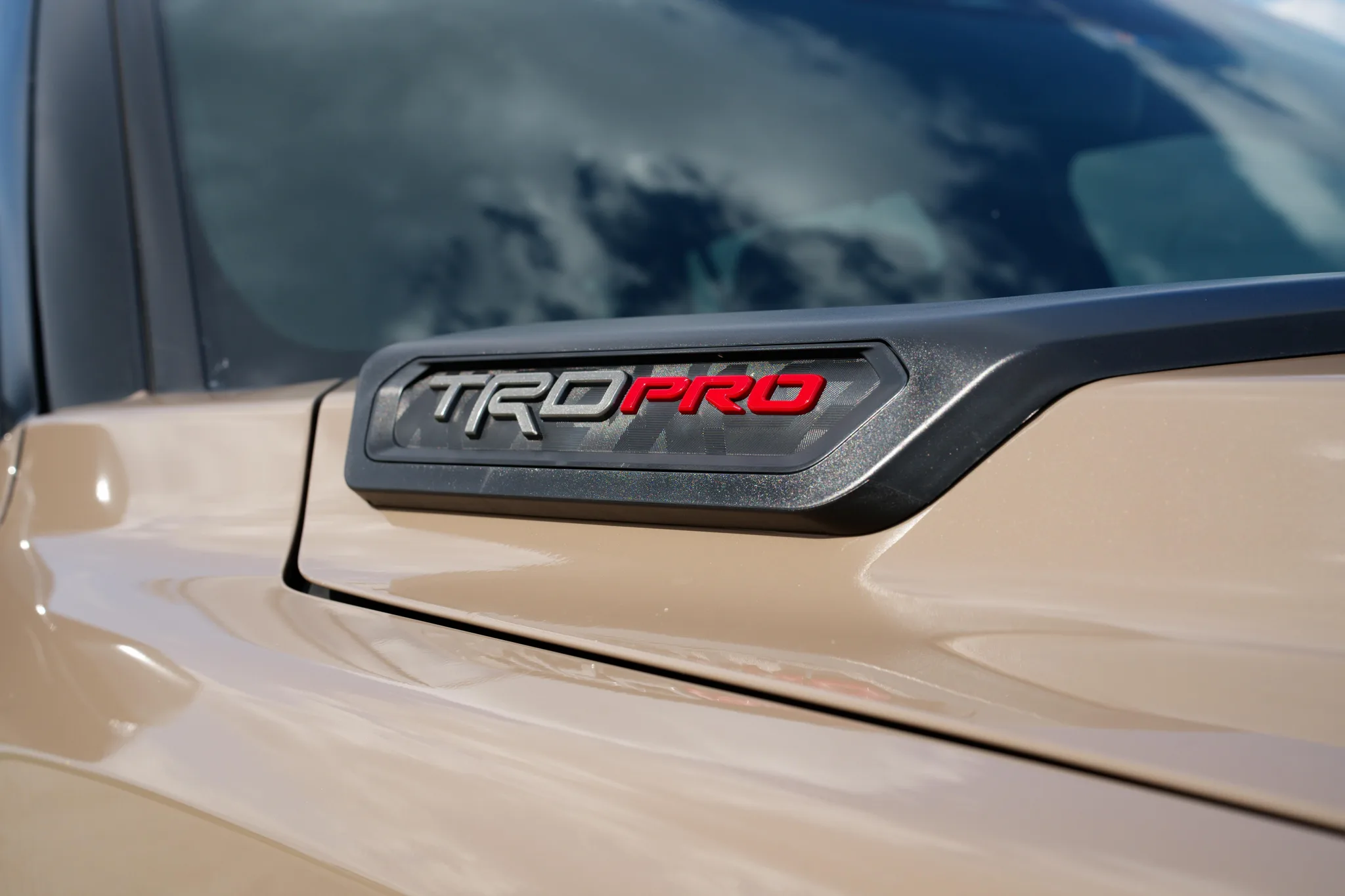 Toyota Sequoia — photo 9 of 18