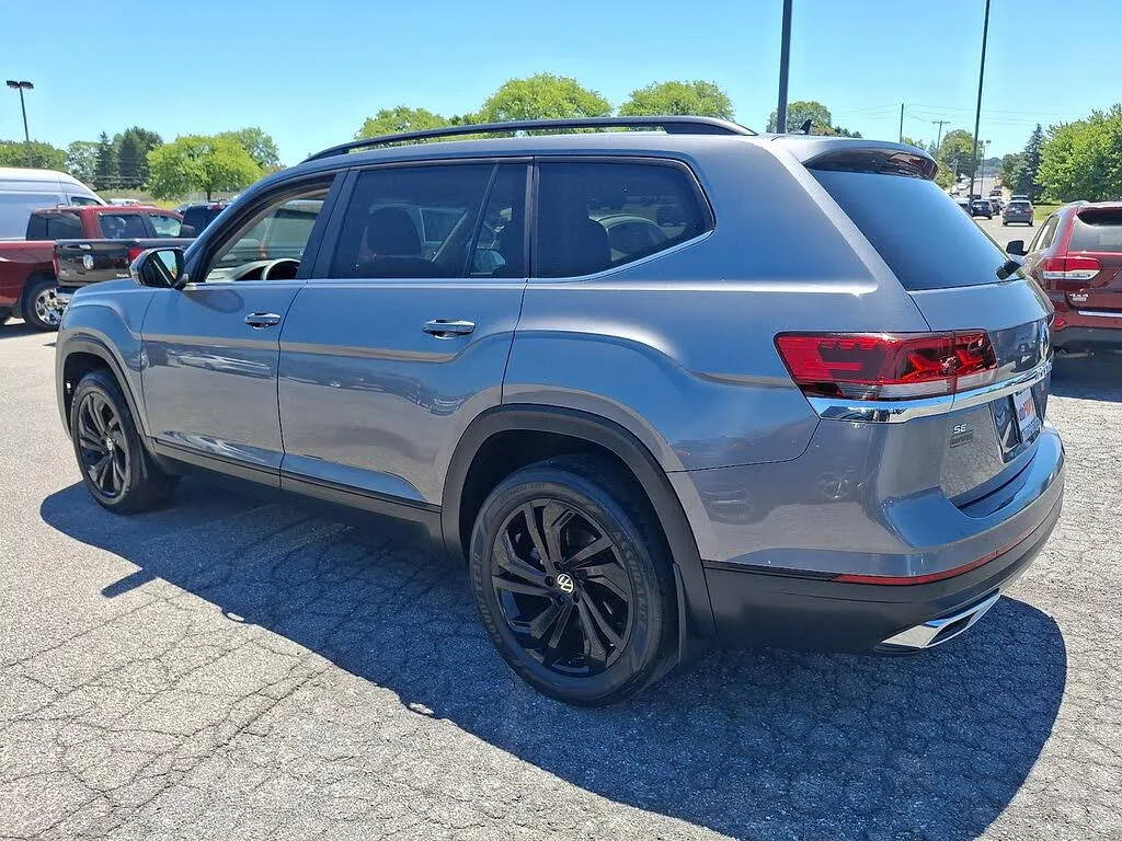 Volkswagen Atlas — photo 2 of 5