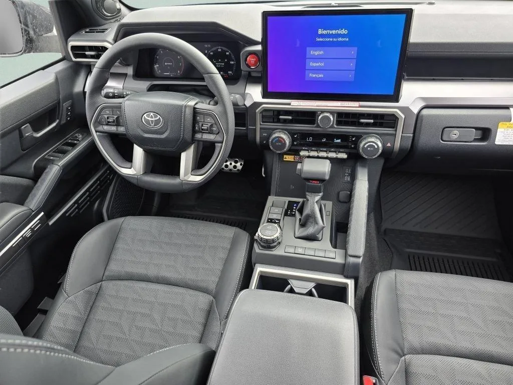 Toyota 4Runner — photo 7 of 8
