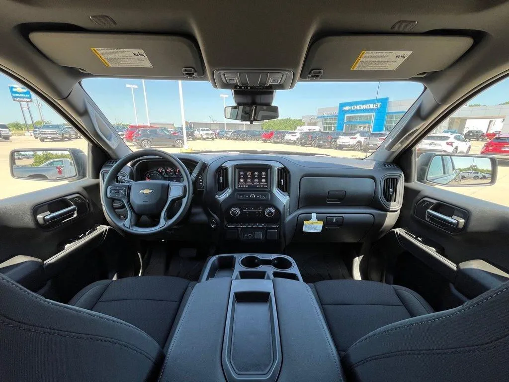 Chevrolet Silverado 1500 — photo 7 of 7