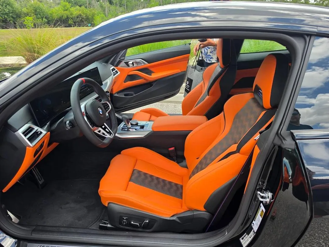 BMW M3 — photo 2 of 2