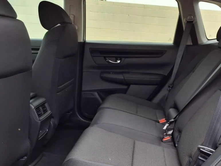 Honda CR-V — photo 2 of 5