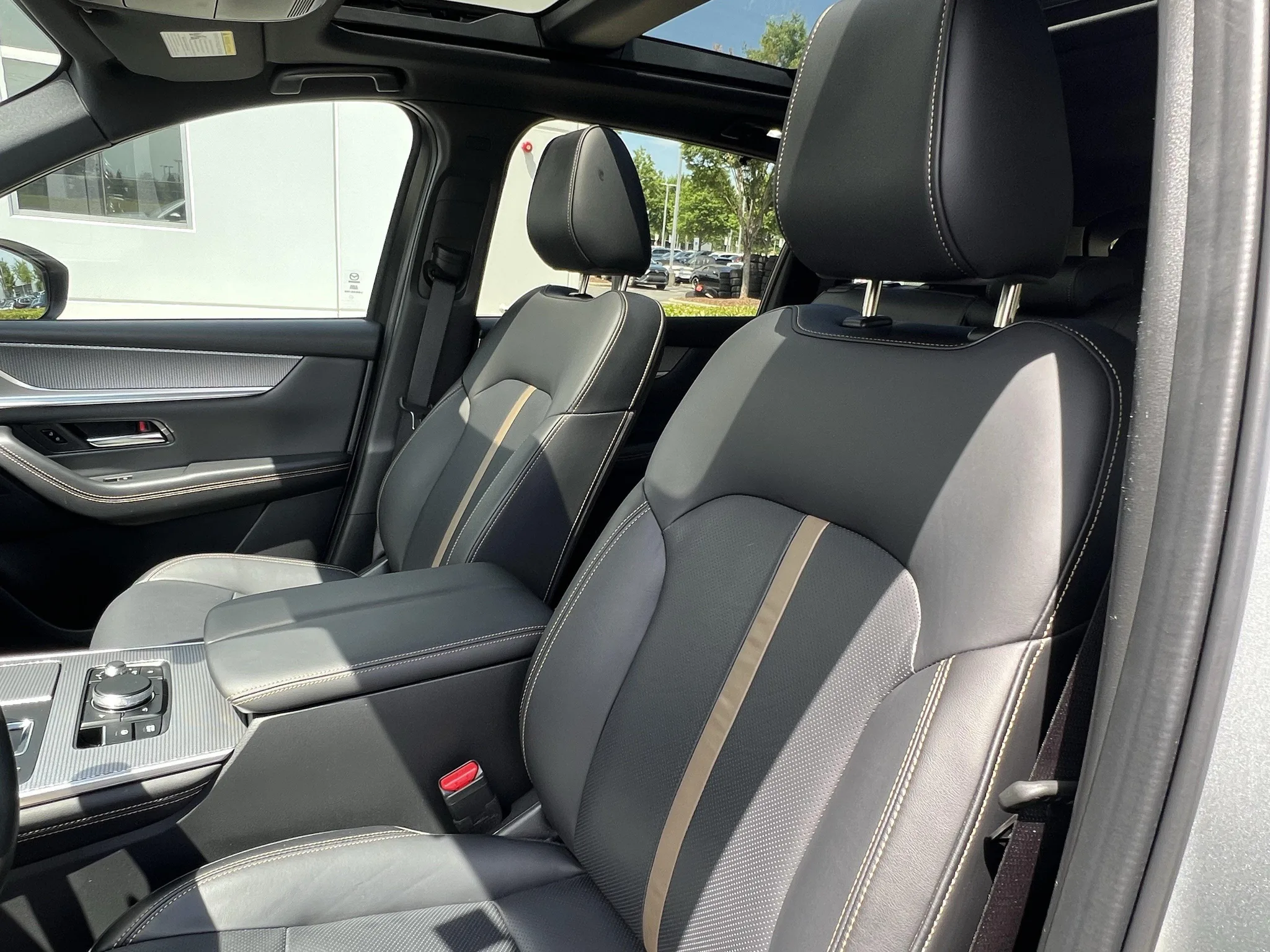 Mazda CX-90 — photo 6 of 7