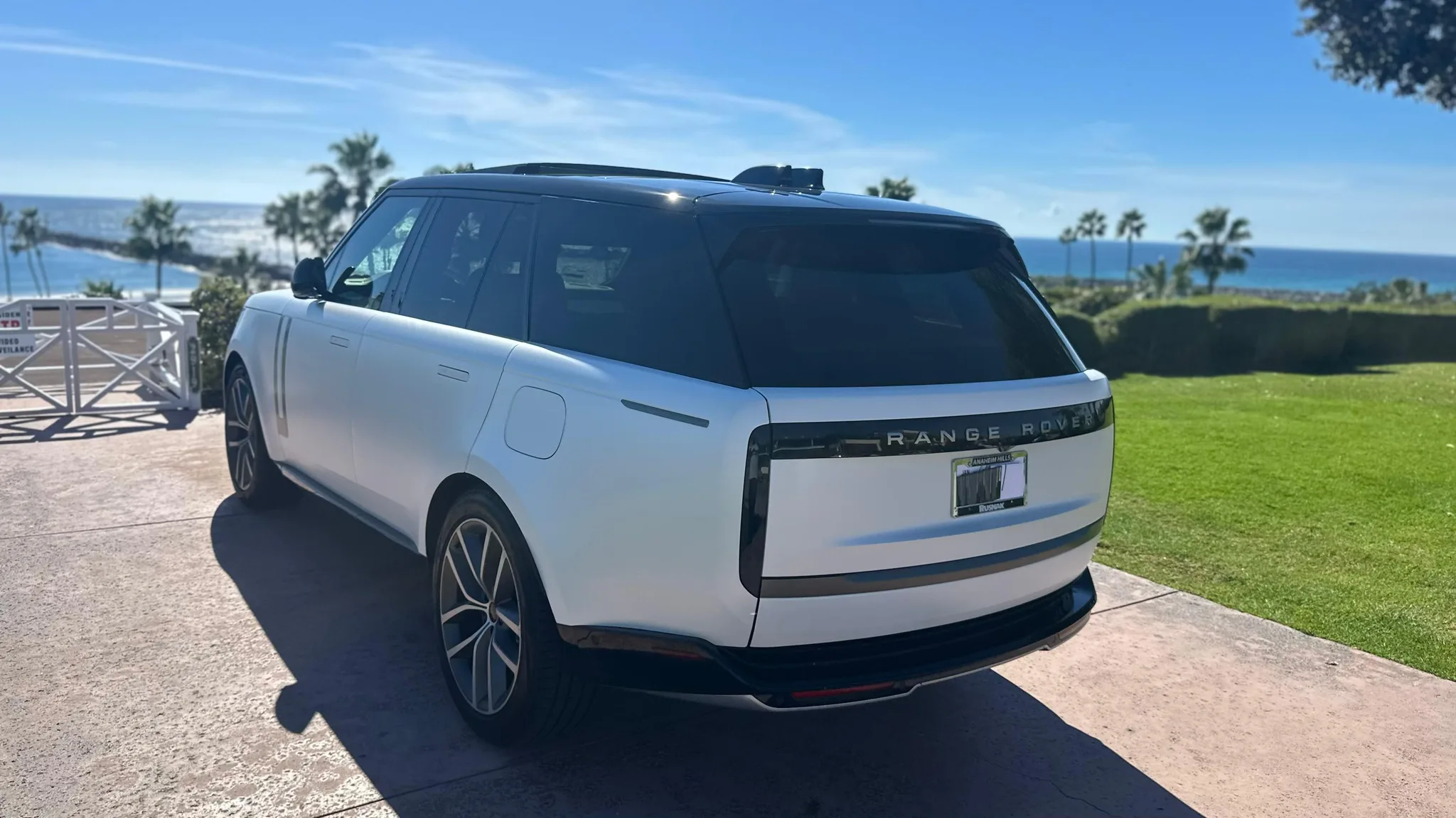 Land Rover Range Rover — photo 18 of 20