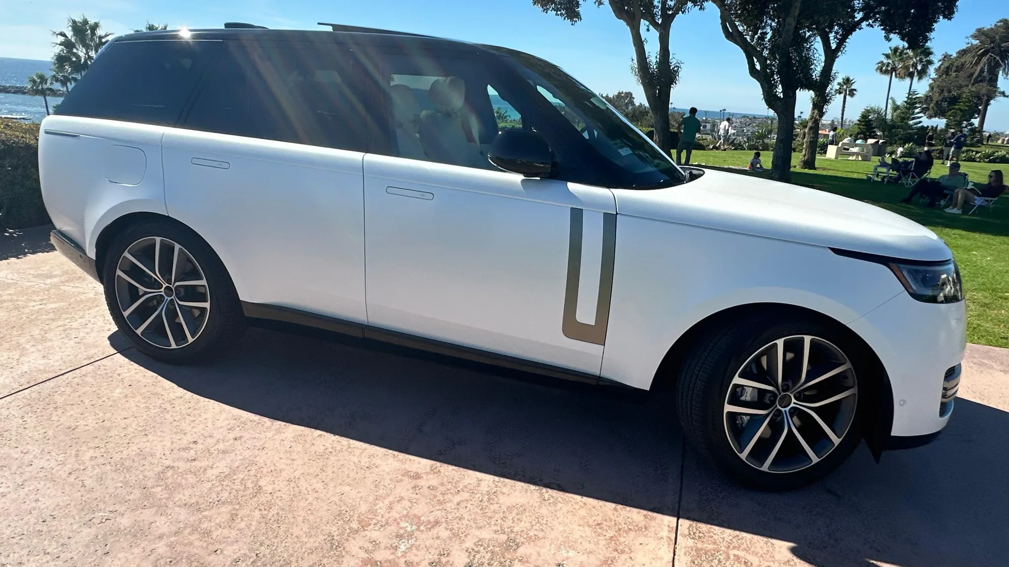 Land Rover Range Rover — photo 10 of 20
